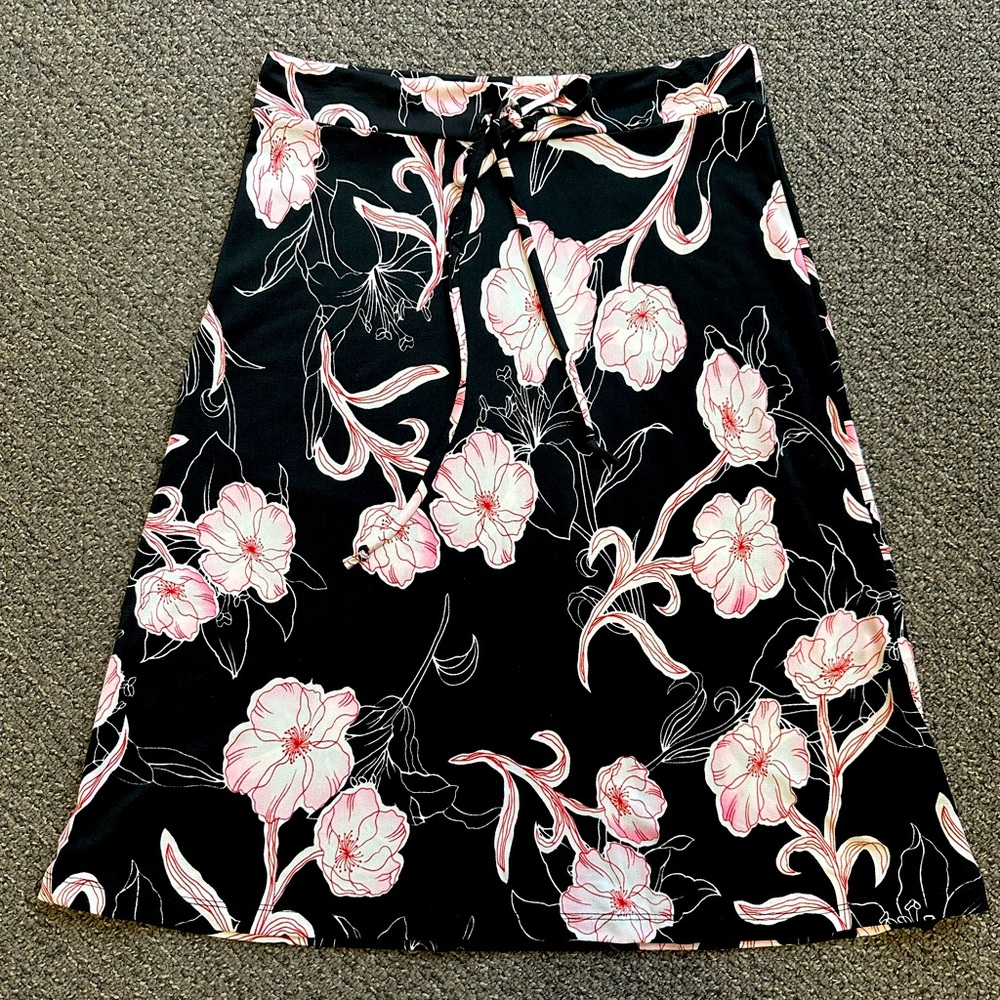 dmbn floral midi skirt, Size small